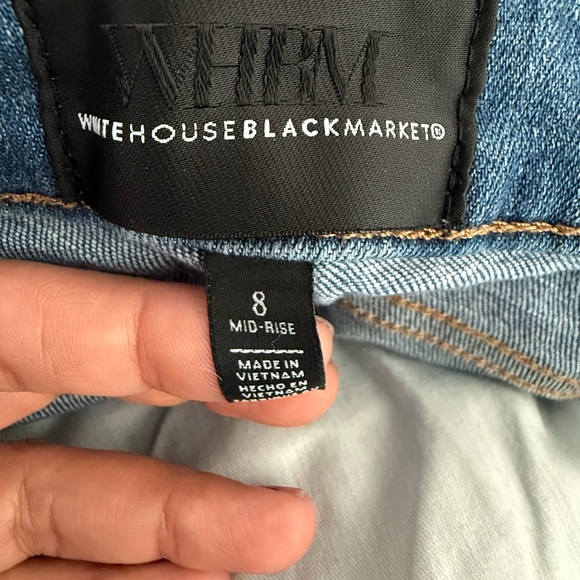 White House Black Market Frayed Hem Blue Jeans size 8 - Picture 5 of 5